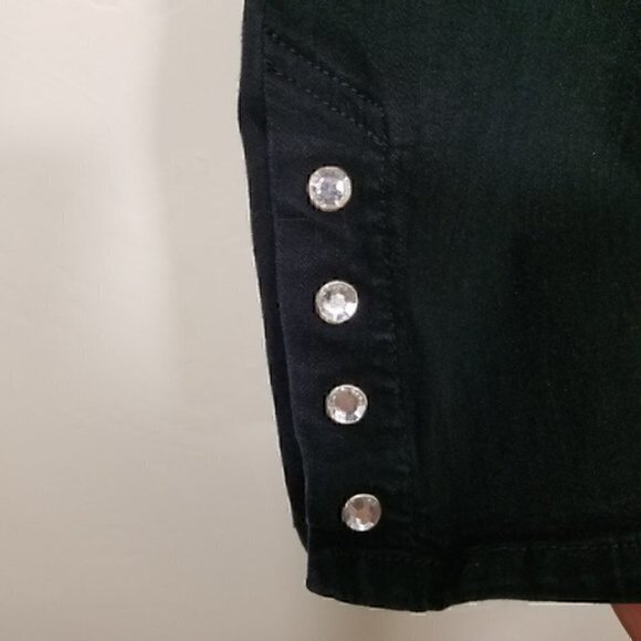 NYDJ Made For Real Women With Real Curves Stretch Capri Jeans Size 6 - Picture 3 of 8